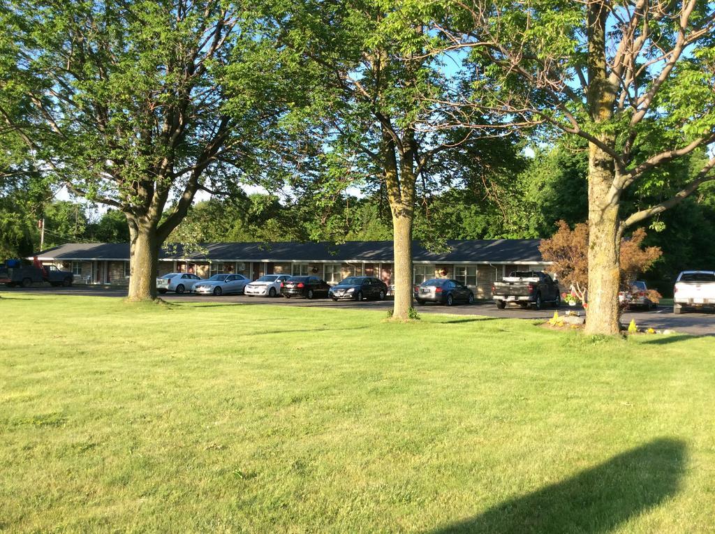Dunlop Motel Goderich Exterior foto